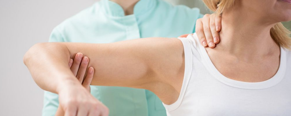 肩膀疼痛怎么办 肩膀疼痛怎么缓解 缓解肩膀疼痛的方法