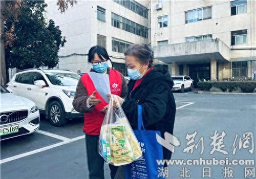 襄阳市军休二所开展冬季养生健康知识科普宣传活动（襄阳市军休二所开展“冬季养生健康知识科普宣传”活动）