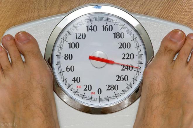过快的减肥速度可能会带来一些负面影响（减肥速度控制在多少比较合适）