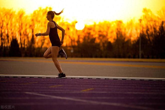 每天慢跑一小时，能不能减肥？真相和你想的不一样