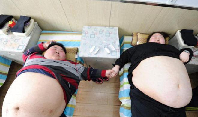 17年，四川800斤夫妻为生娃疯狂减肥，一年减掉400斤，后来怎样了